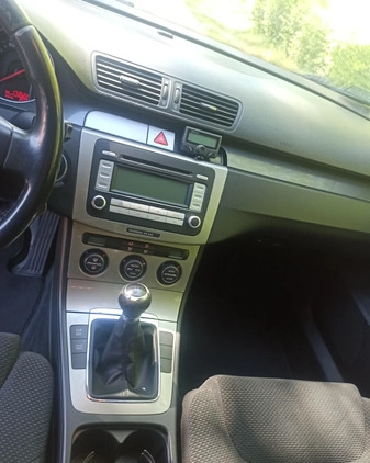 Volkswagen Passat cena 15000 przebieg: 173000, rok produkcji 2007 z Leszno małe 37
